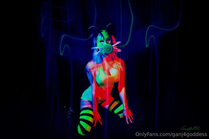 toxic 6