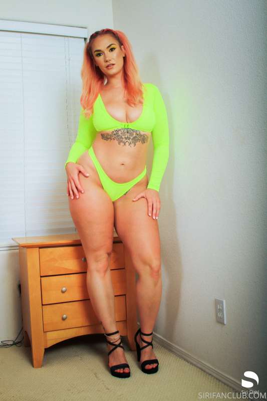 More of my neon bikini 😈 10