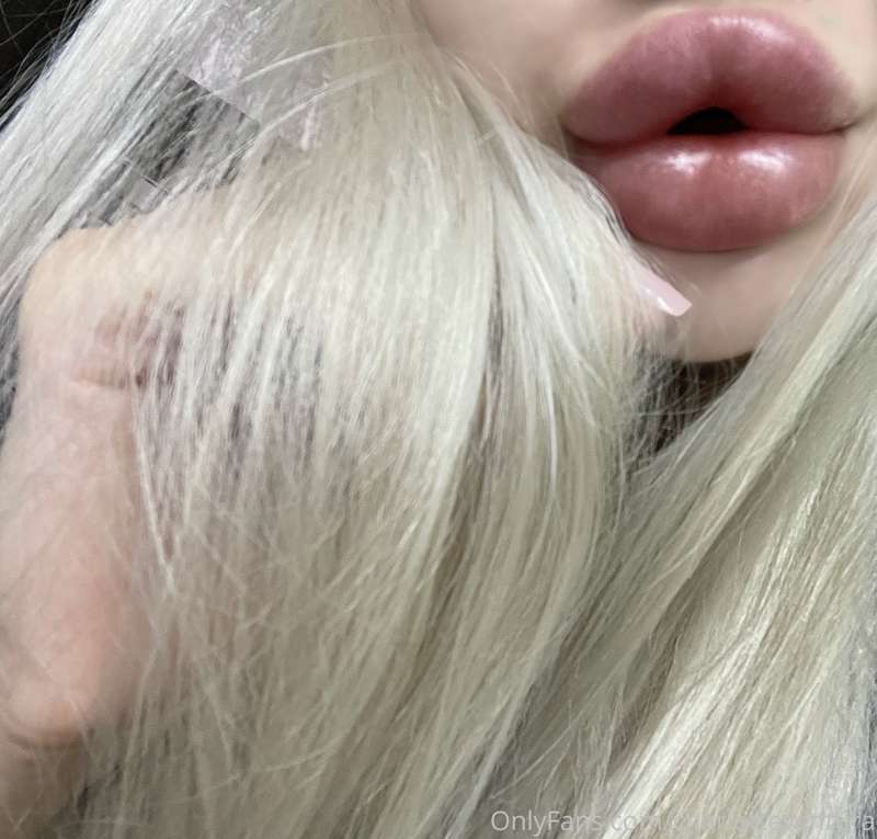 kisses 4 u 💋