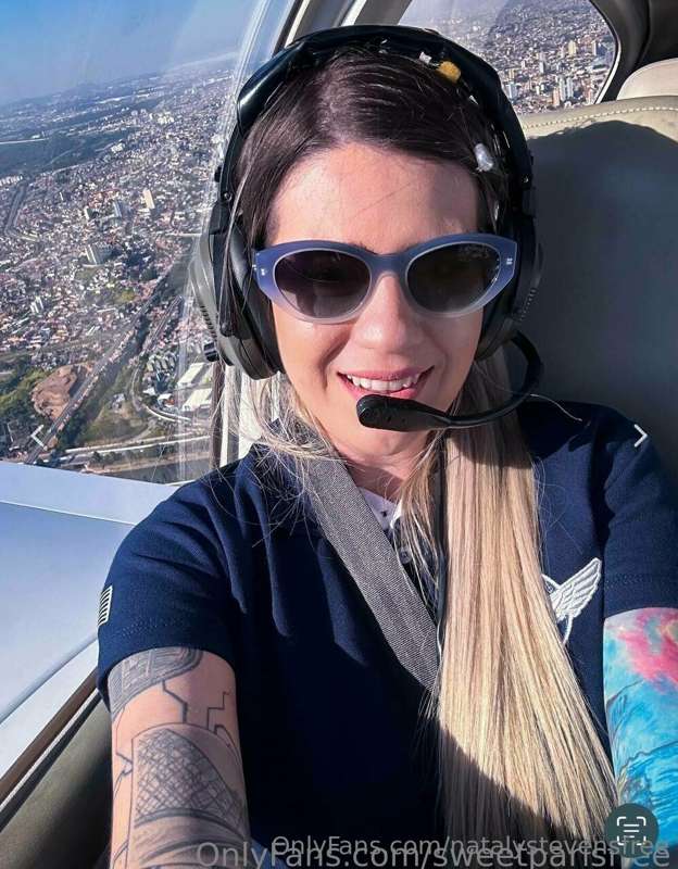 ** ✈️ This hot pilot👩🏼‍✈️is ready to taken off! 
Jump on boa..