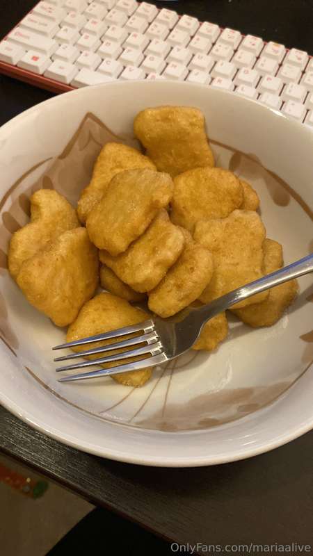 Did my first 420 hit and had to eat everything I owned…  1
