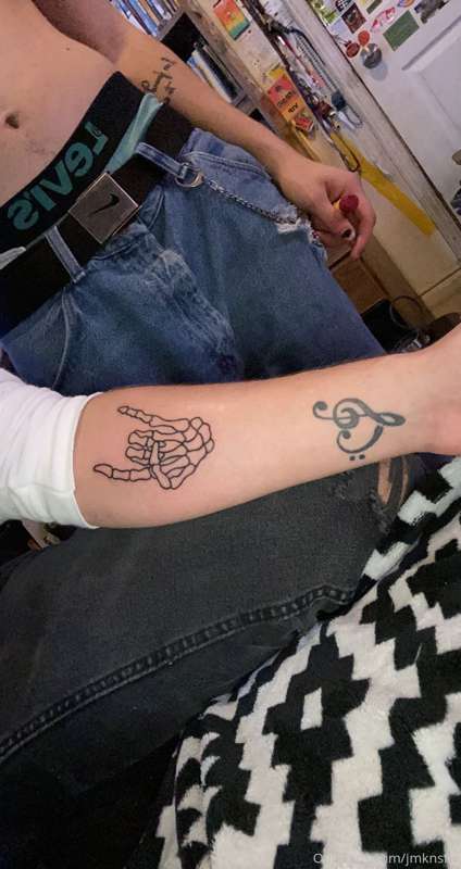 an old pic andddd my new tattoo 2