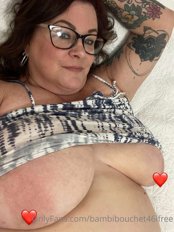 Take a guess what day it is???? Big Tit Tuesday…. Do I belon.. 3