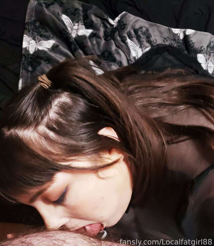 Localfatgirl88 - Fansly - 28 Mar, 2022 1