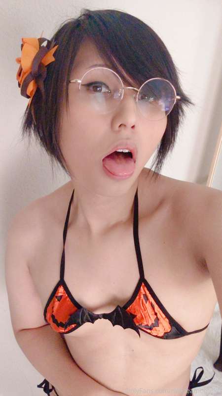 Milkteamomoko - Onlyfans - 05 Oct, 2021 18