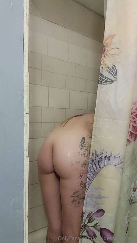 Should I post the video? 😉😘 40