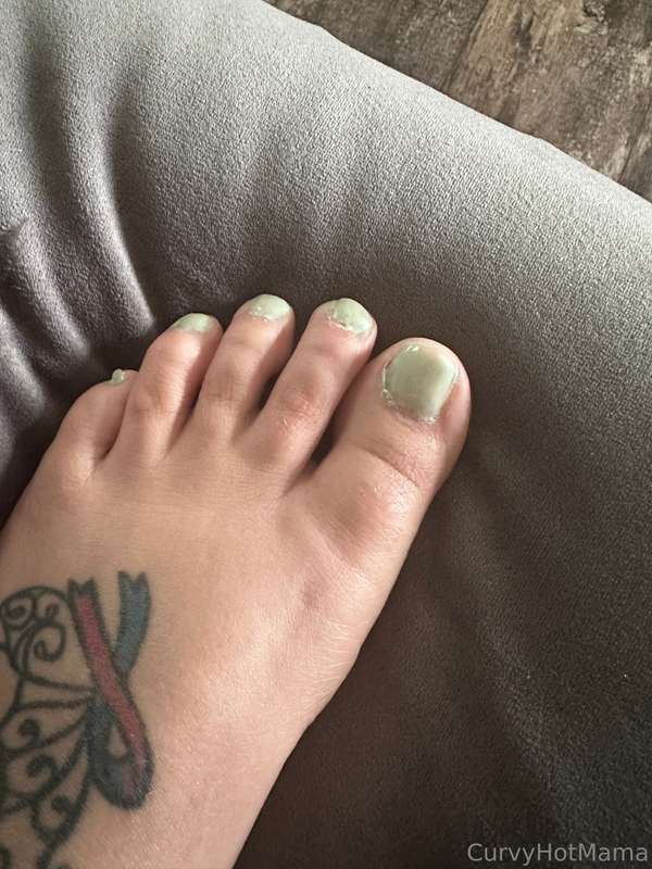 Time to redo my toes! 2