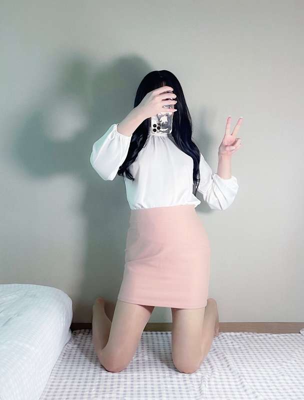 White Blouse & Pink skirt 2