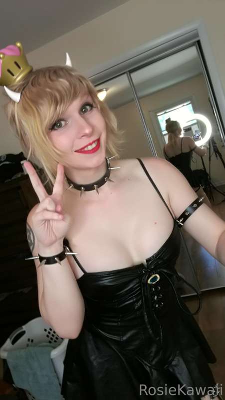 Bowsette Cosplay x 3/10 x 40 photos this post x more tomorro.. 21