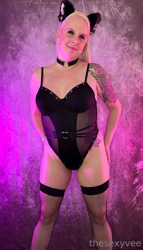**Meow & Happy Sexy Sunday! I had an amazing time at the swi.. 7