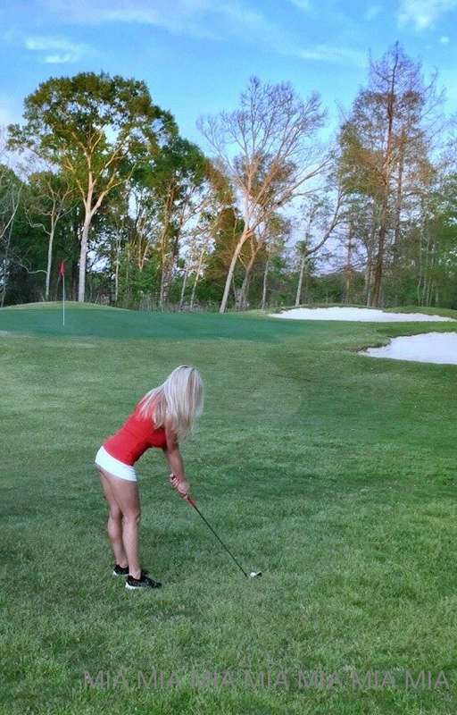 Would you like to “play a round” with me😈 I’ll “spread” eagl..