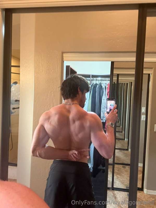 you like the view better from behind, don’t you?😈