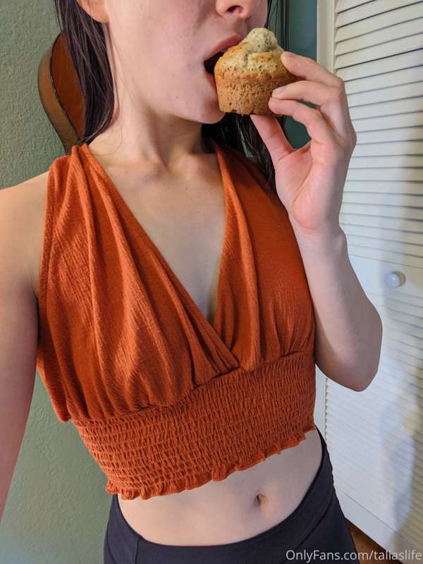 I thought I was baking lemon poppyseed muffins, what are the..