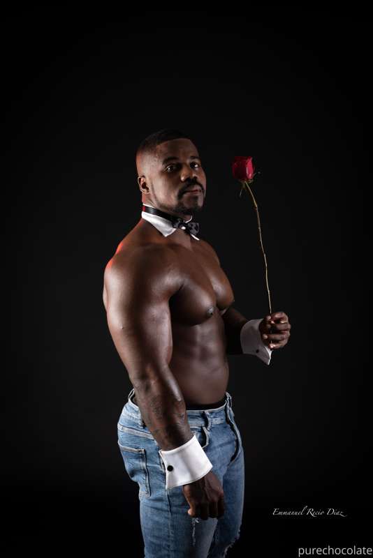 Happy Valentine's Day to all my chocofans 😍🥂🤎.

Feliz día de.. 7
