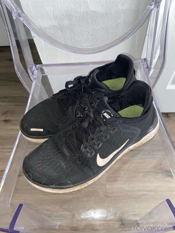 Worn shoe drop: -SHIPPING IN USA ONLY -dm me which pair you .. 4