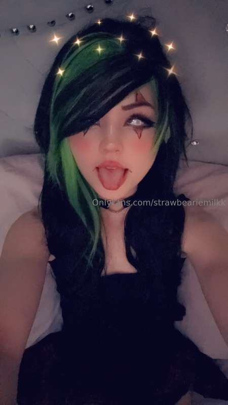 AAAA I’m finally living my XD RAWR KAWAII dreams. My younger.. 5