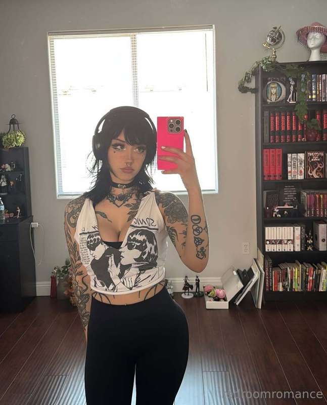 channeling my inner workout demon, what do u think of this o..