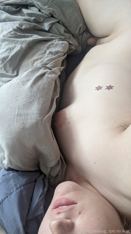 look how pale and soft my skin is!
look how red and rosy it ..