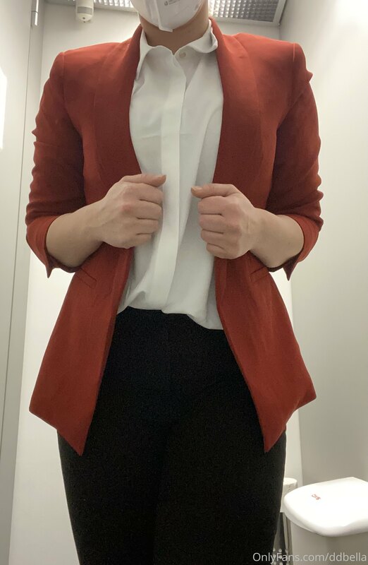 Had to be all prim and proper at work today ? of course I wa..