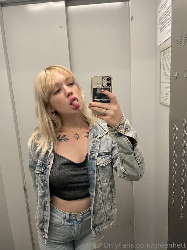 Punk girl or princess girl? 