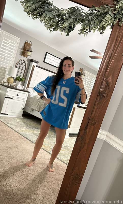 Convincedmom4U - Fansly - 07 Sep, 2023