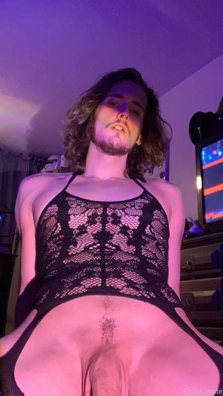 I might be a top but I sure as shit pose good as a bottom 👀