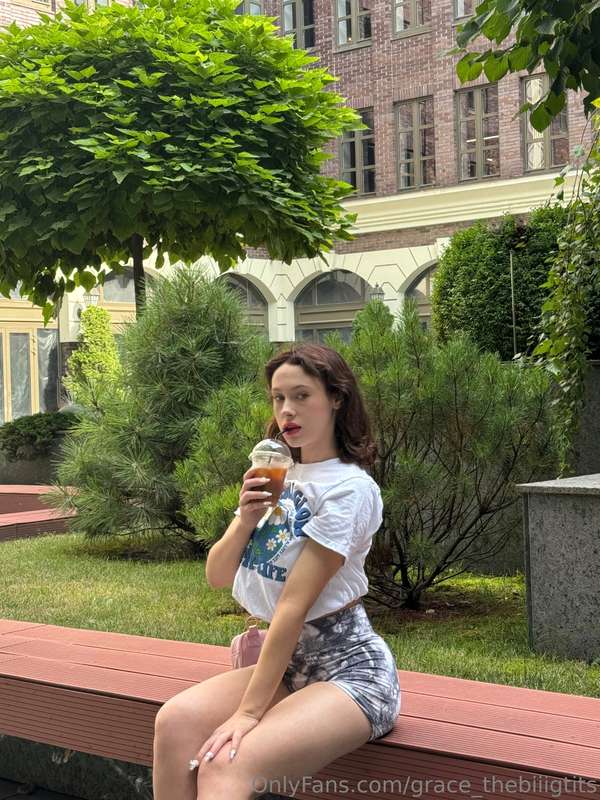 When a man 🤤 says he's "on the way," it doesn't mean he's al..