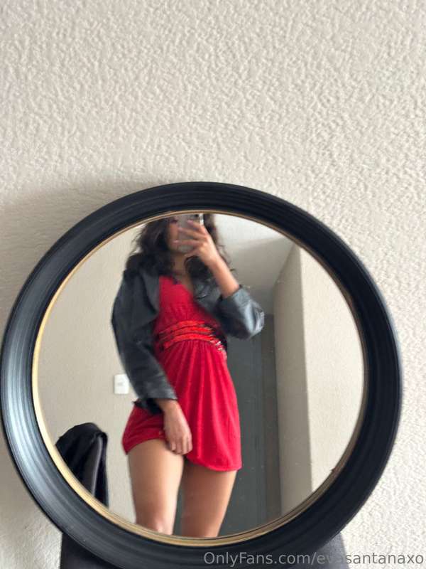 Evasantanaxo - Onlyfans - 27 Apr, 2025