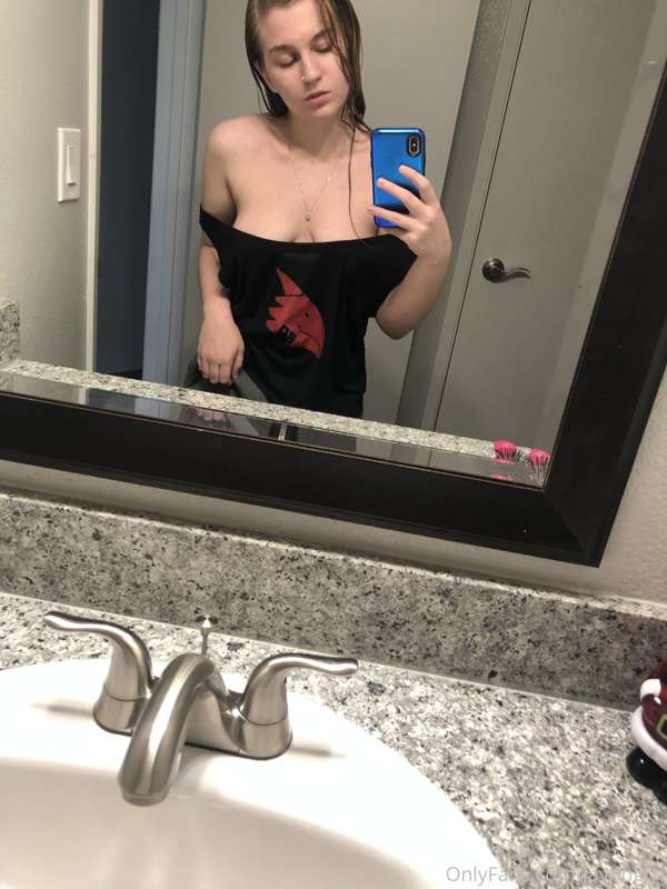 Side boob ✌🏻 14