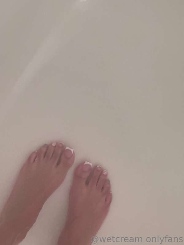 facial 🍌 + toes & soles 4