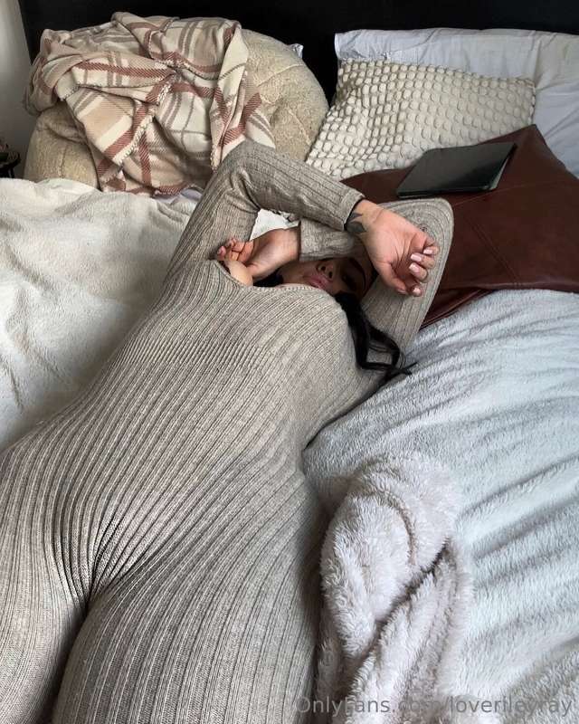 Do you like cameltoes? 🤭