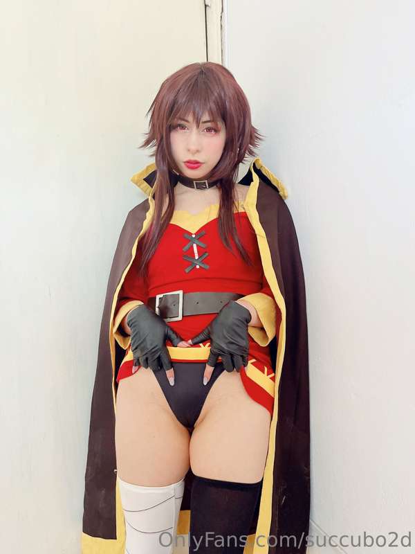 Hoy voy a un evento vestida de megumin, así que les regalo u.. 1