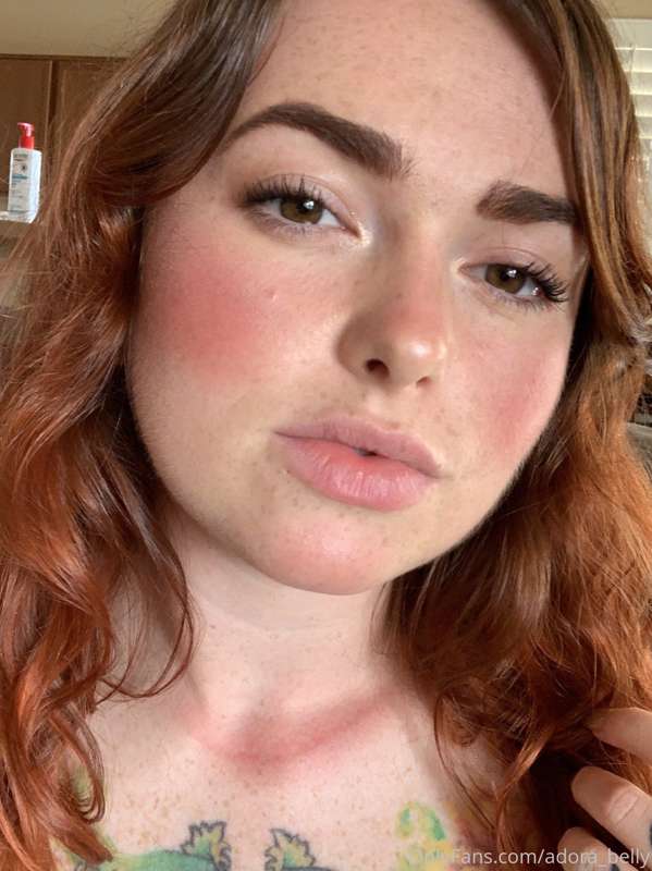 Throwback to this cute cute but painful sunburn 

Tis the se.. 1