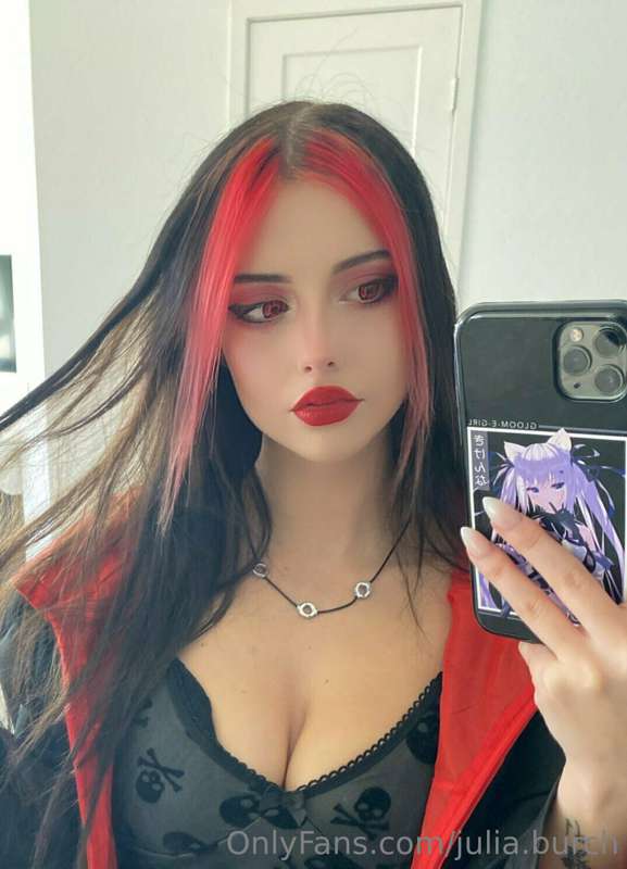 black and red are probably my favorite colors lately if you ..