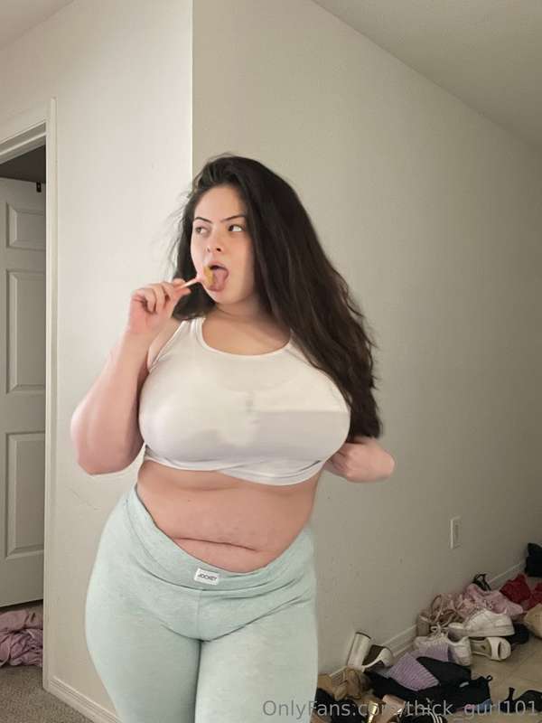 Thick_Gurl101 - Onlyfans - 02 Feb, 2025 8