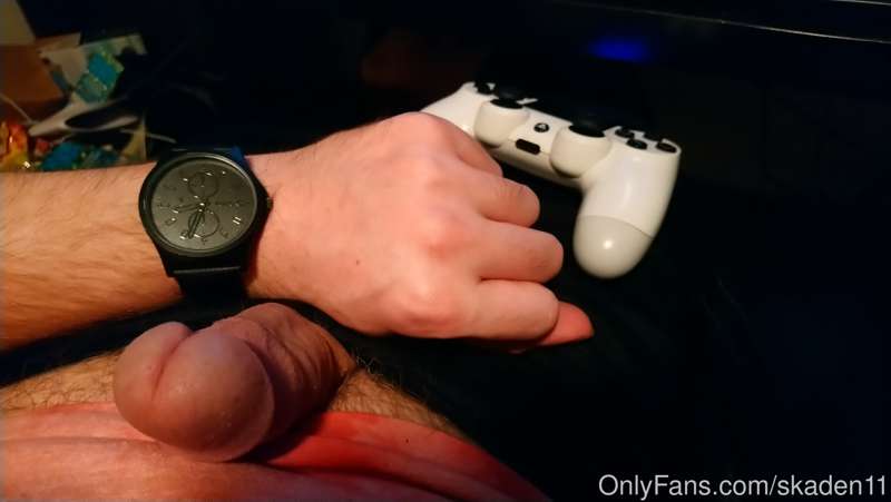 Anyone got the time? ;)  Also, why are you staring at my coc..