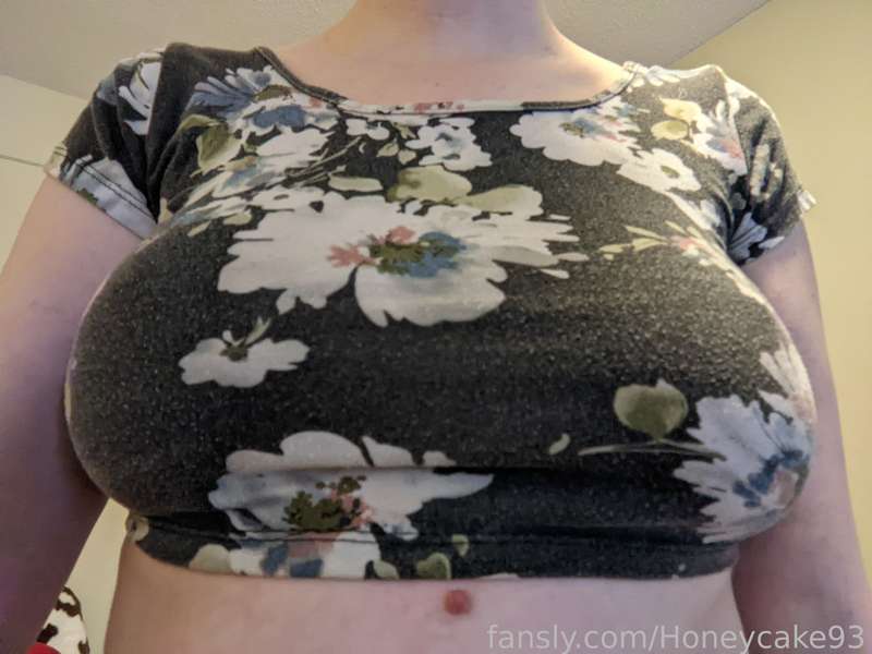 Honeycake93 - Fansly - 11 Jan, 2022