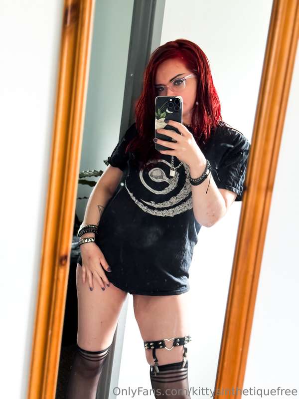 Getting ready for new shenanigans😈🖤