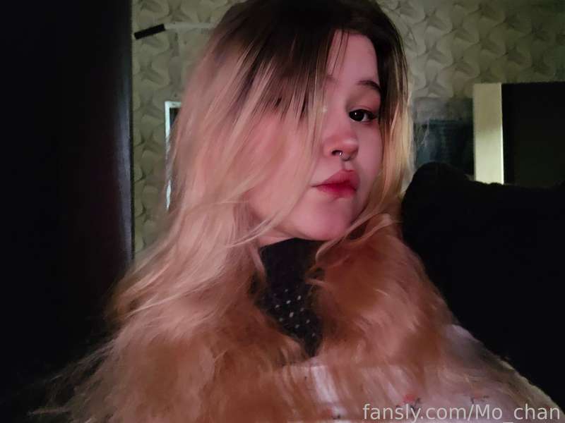 Mo_Chan - Fansly - 2025-06-13T09:03:16