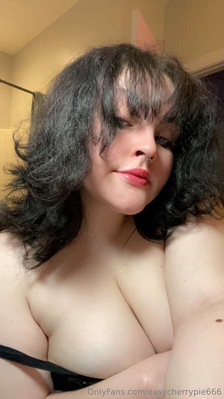 Easycherrypie666 - Onlyfans - 28 Dec, 2023 11