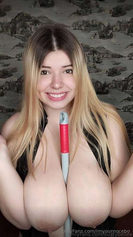 This hot thing 🔥 @emilyclinee 🔥 is waiting for you . Her pus..