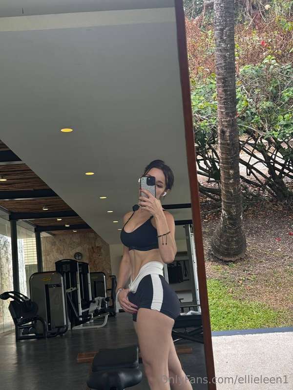 bikini season ready 👙