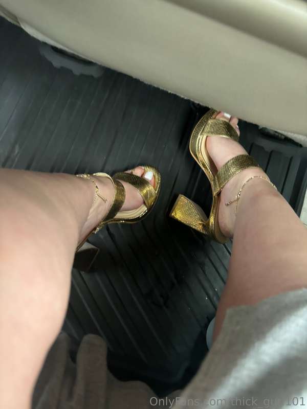 Thick_Gurl101 - Onlyfans - 20 Aug, 2024 18