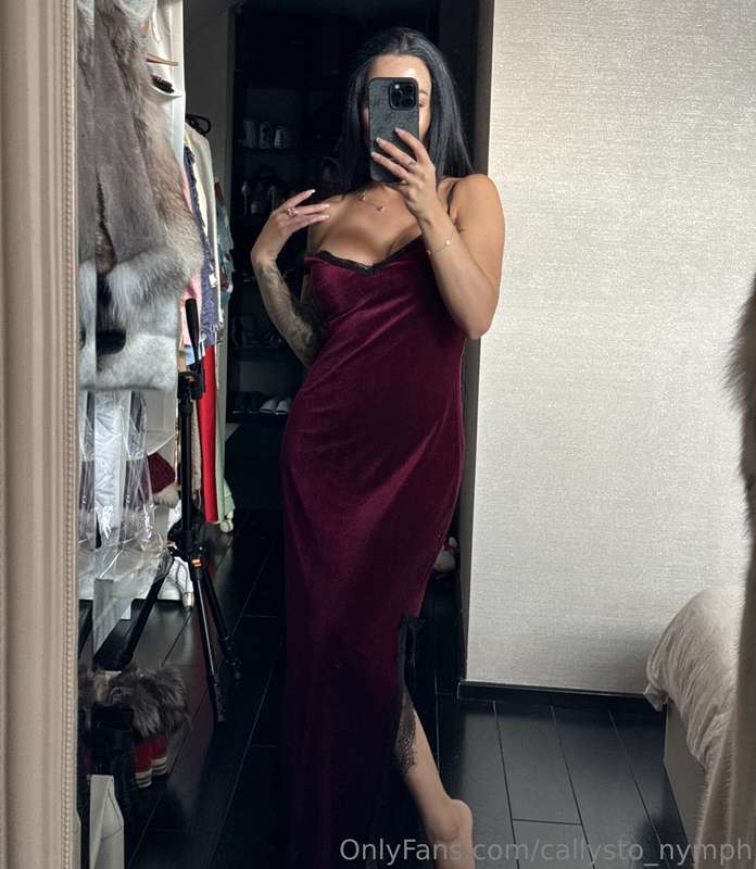 Velvet is back in fashion, isn't it?If you're not into it, y..