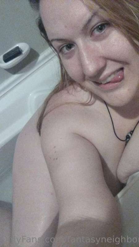 Gotta love bath time 🥰 2