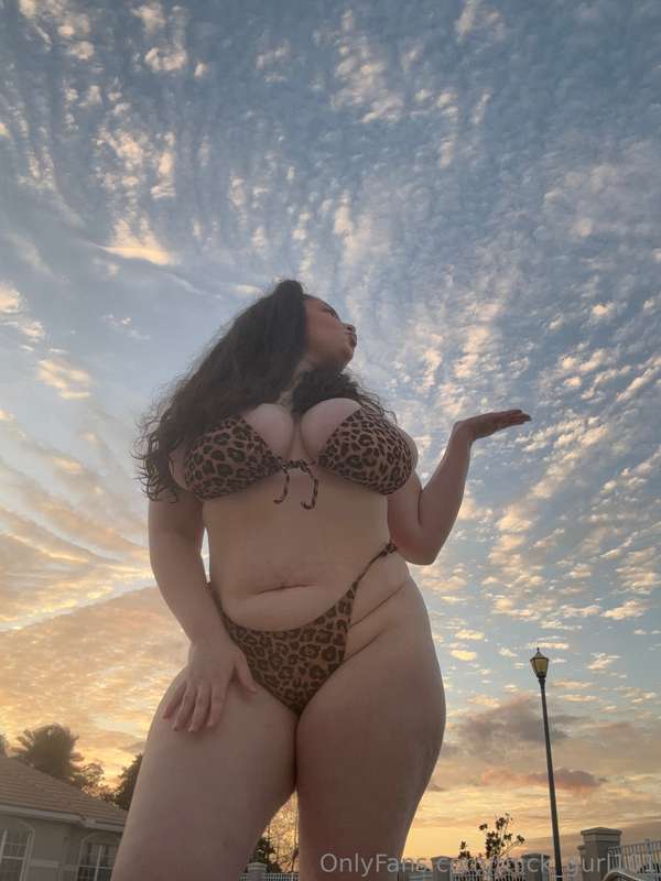 Thick_Gurl101 - Onlyfans - 18 Jan, 2025 13