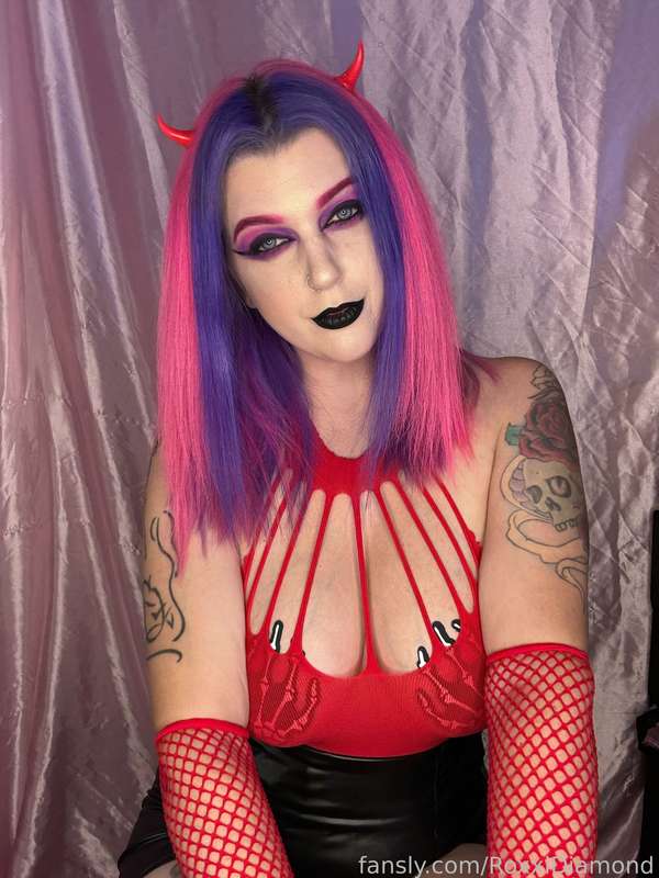 Roxxidiamond - Fansly - 06 Sep, 2024 35