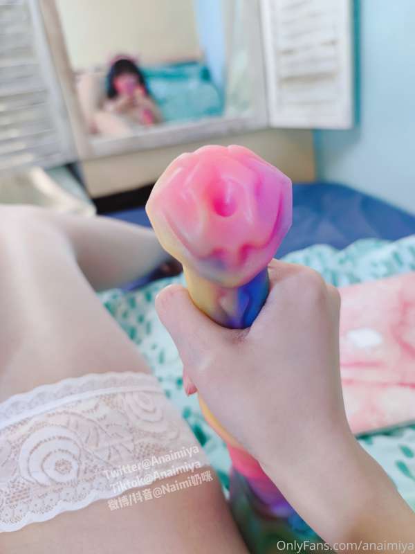 Leave a like,
If you wanna see me Fuck by a 🦄 Dick~

点个赞，
如果.. 3