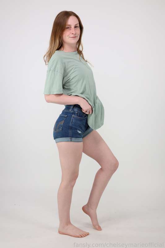 Chelseymarieofficial - Fansly - 08 May, 2025 29