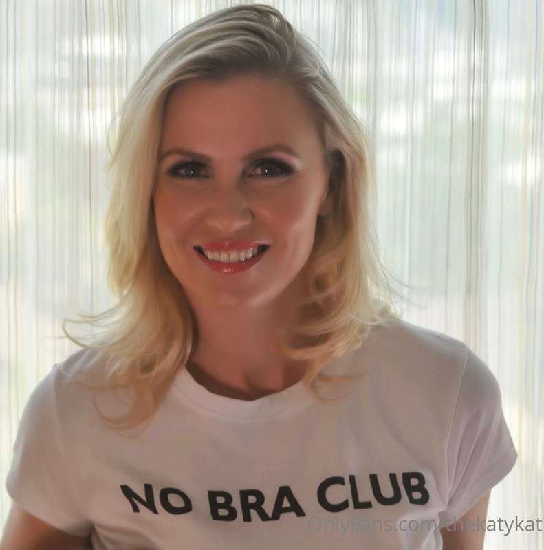 No Bra Club.

Exactly that. I'm not wearing a bra under a ve..